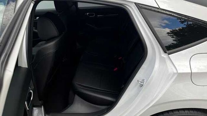 Honda Civic e:HEV 2.0 i-MMD Hybrid Advance Facelift