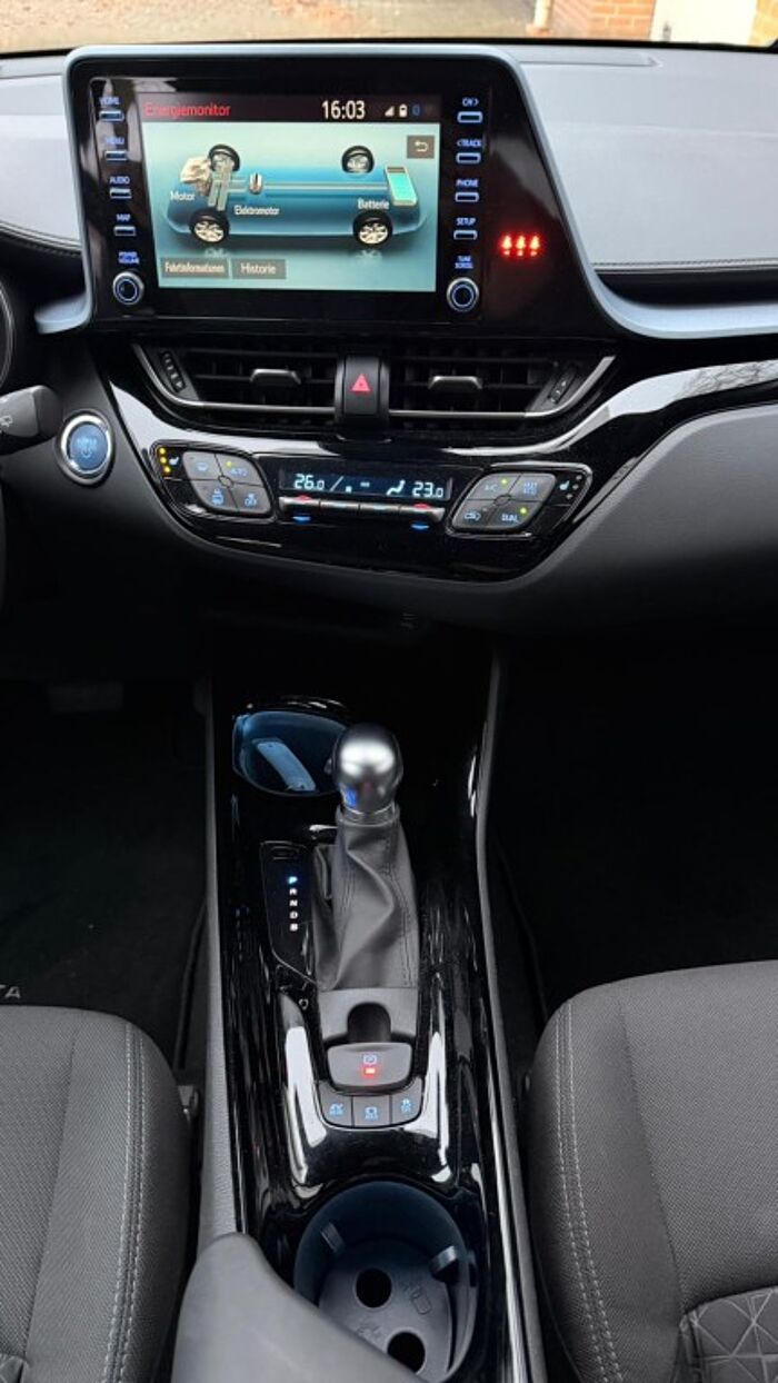 Toyota C-HR Hybrid Team Deutschland