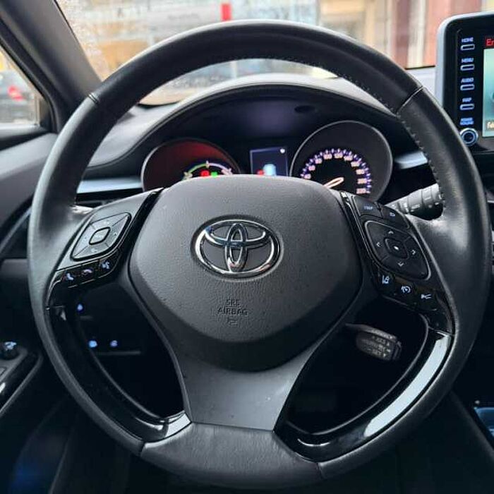 Toyota C-HR Hybrid Team Deutschland