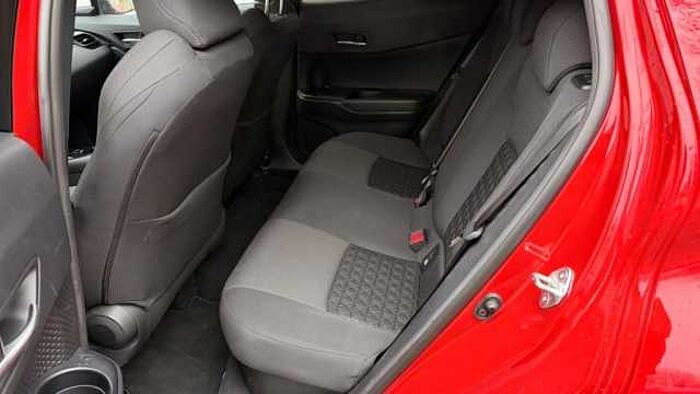 Toyota C-HR Hybrid Team Deutschland