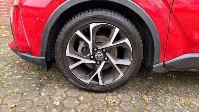 Toyota C-HR Hybrid Team Deutschland