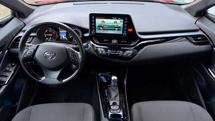 Toyota C-HR Hybrid Team Deutschland