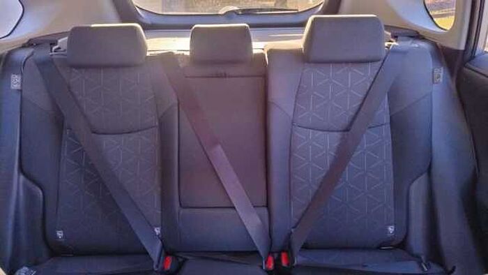 Toyota RAV 4 2.5 4x2 Hybrid Team Deutschland