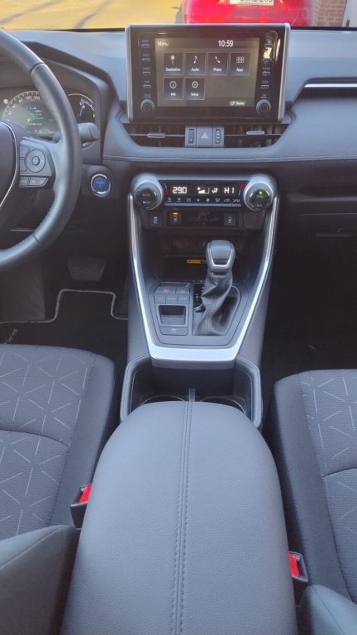 Toyota RAV 4 2.5 4x2 Hybrid Team Deutschland