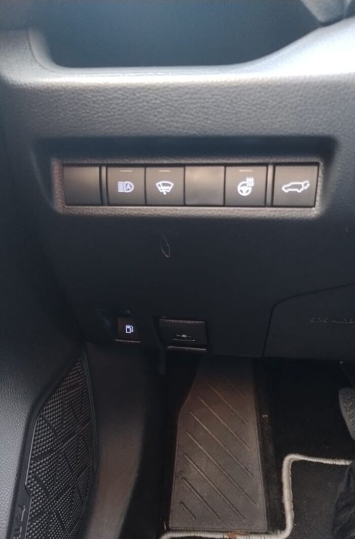 Toyota RAV 4 2.5 4x2 Hybrid Team Deutschland