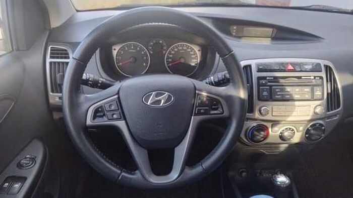 Hyundai i20 1.2 Fifa World Cup Edition