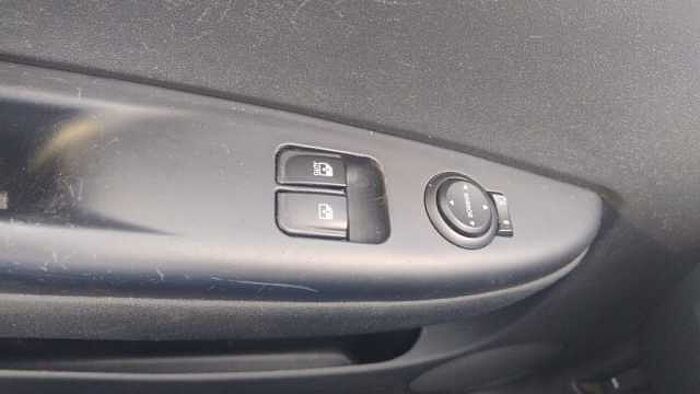 Hyundai i20 1.2 Fifa World Cup Edition