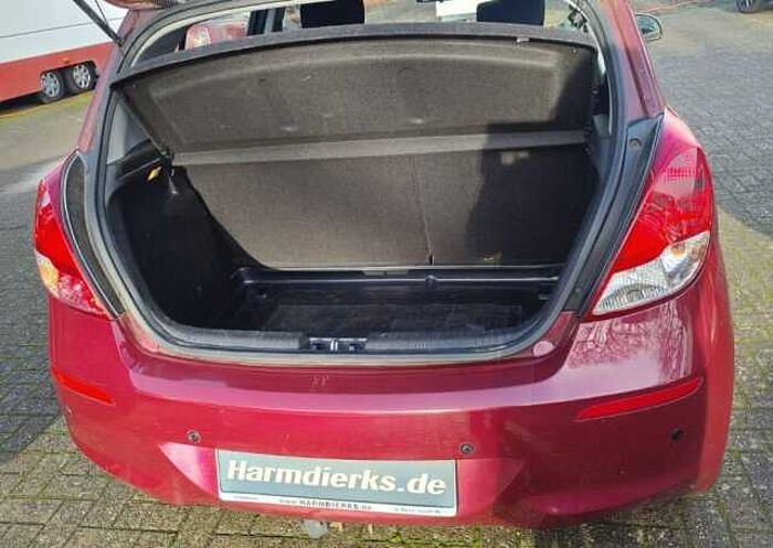 Hyundai i20 1.2 Fifa World Cup Edition