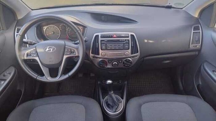 Hyundai i20 1.2 Fifa World Cup Edition