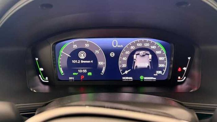 Honda Civic e: HEV 2.0 i-MMD Hybrid Sport (FE)
